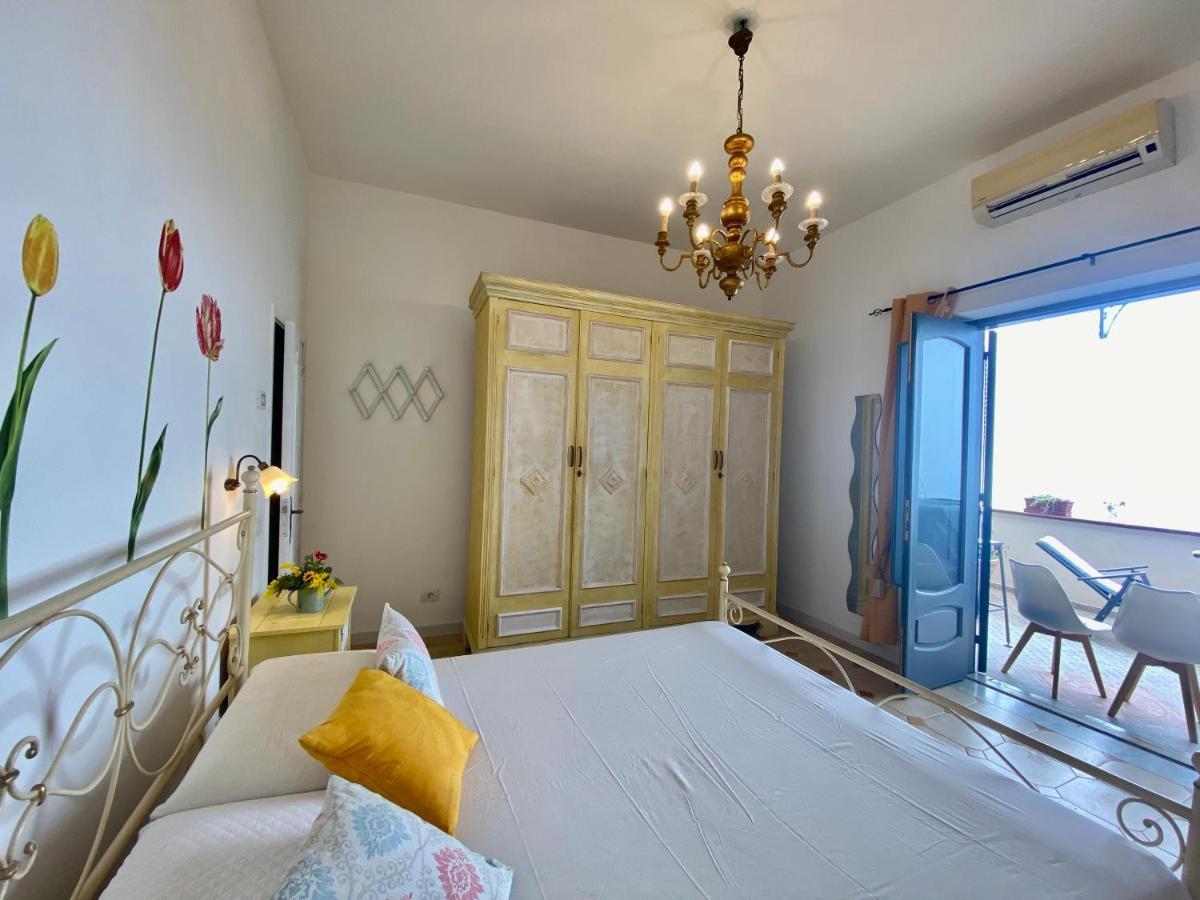 Il Profumo Dei Fiori Daire Băile Herculane Dış mekan fotoğraf